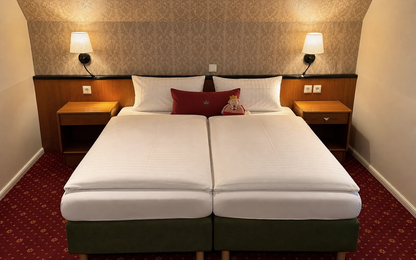 Economy Zimmer Bett