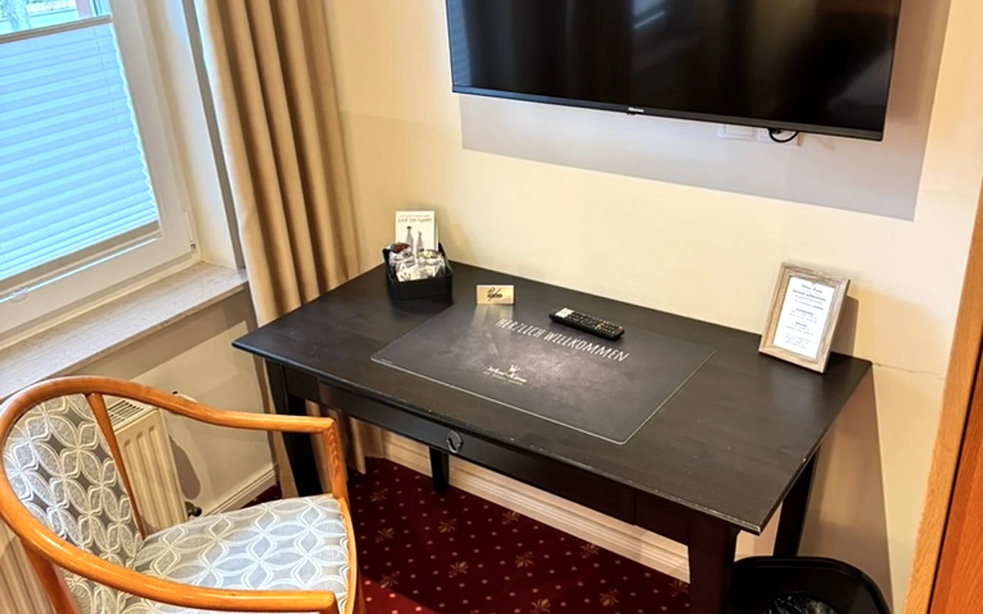 Economy Zimmer Schreibtisch